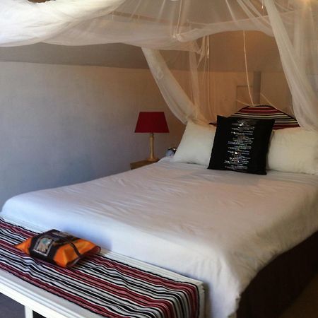 The Old House Bed and Breakfast Kasane Δωμάτιο φωτογραφία