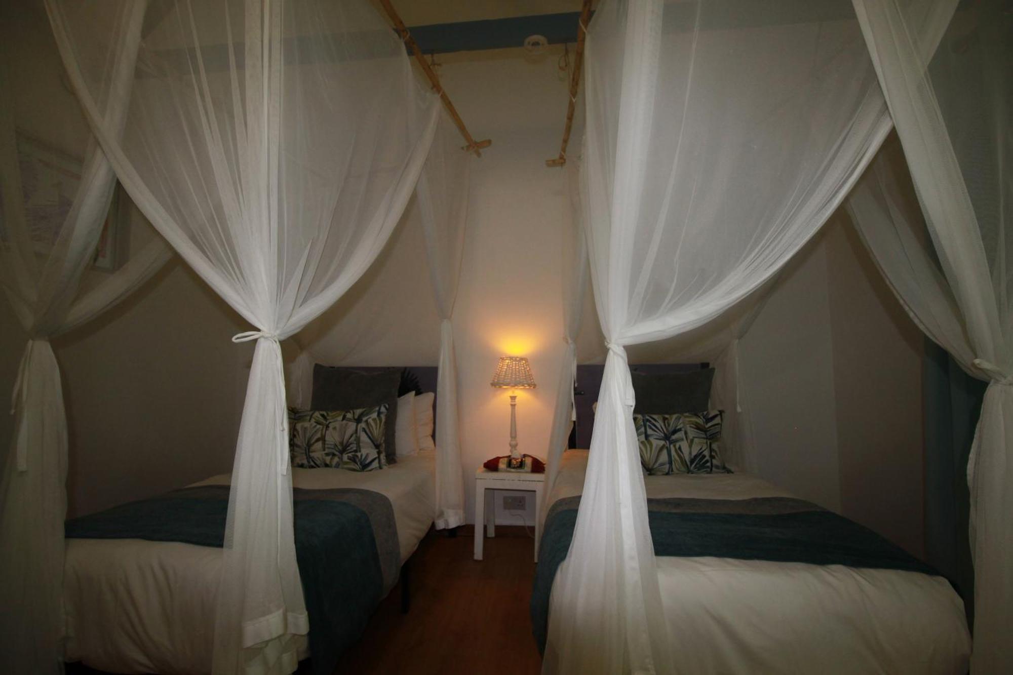 The Old House Bed and Breakfast Kasane Εξωτερικό φωτογραφία