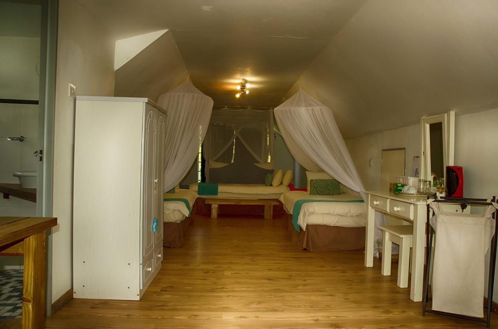 The Old House Bed and Breakfast Kasane Εξωτερικό φωτογραφία